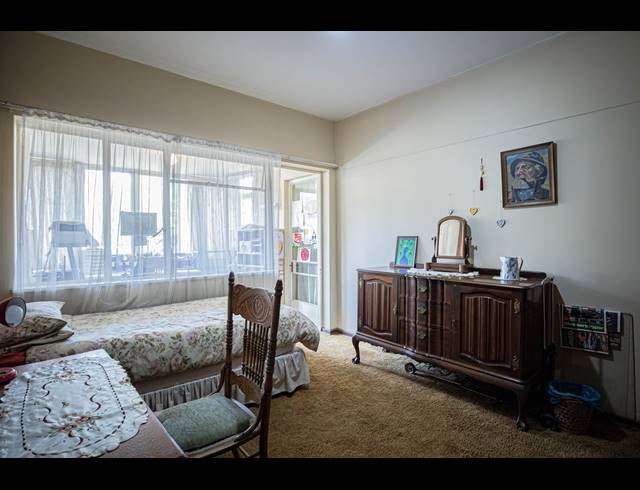 2 BEDROOM APARTMENT FOR SALE IN CYRILDENE